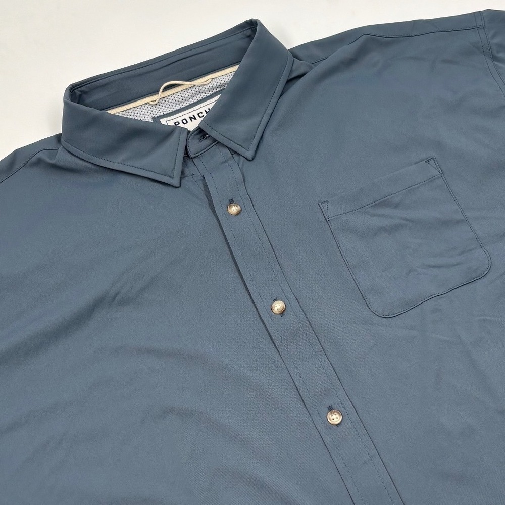 Poncho Men's XXL Regular Fit Short Sleeve Button Down Gray Fishing Shirt